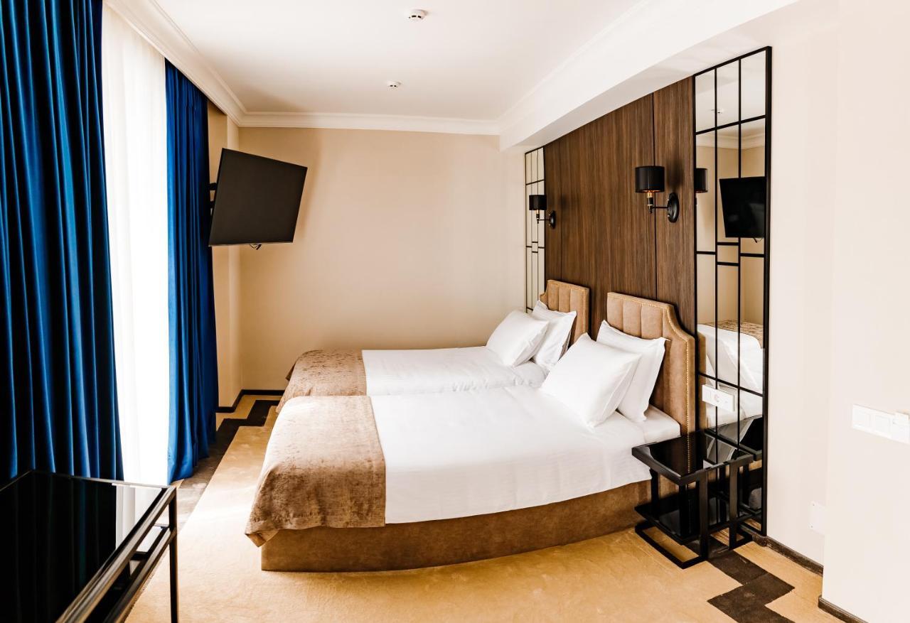 Lion'S Hotel 키시나우 외부 사진